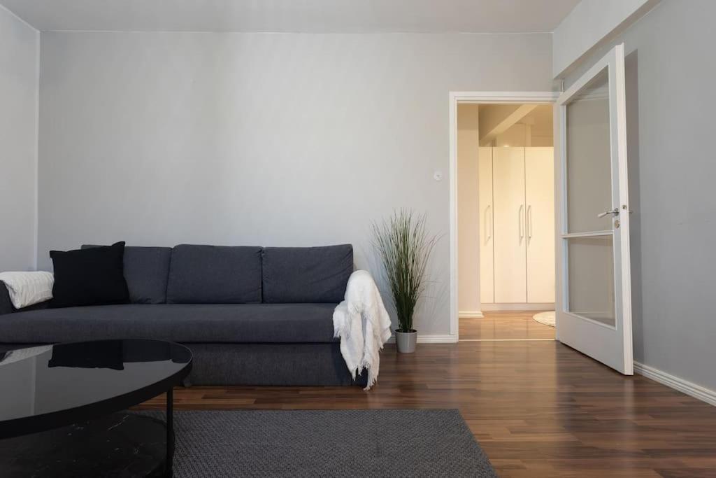 Tilava Huoneisto Helsingissa Apartment Helsinki Ngoại thất bức ảnh